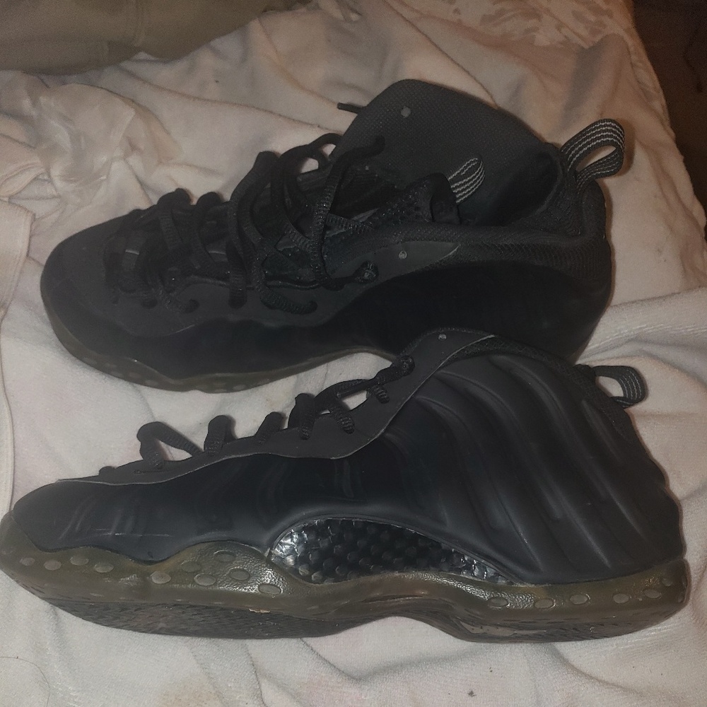 Nike Foamposite one size 11.5